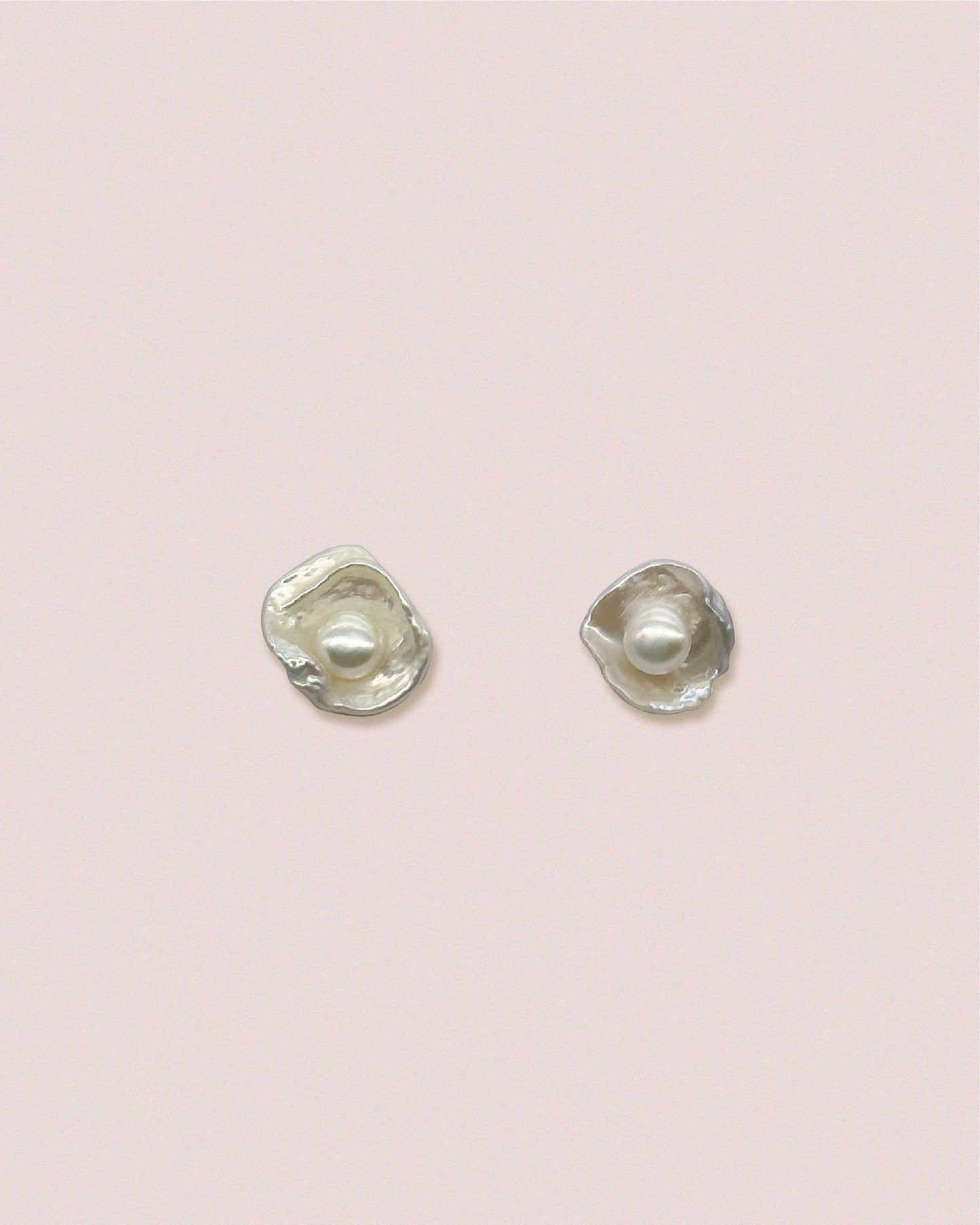 Poached Egg Pearl Earrings｜兩粒荷包蛋。天然珍珠耳環